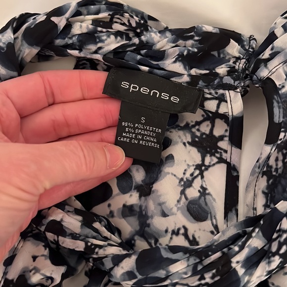 Halter neck float tank top 💥5 for $20💥 - Picture 3 of 3